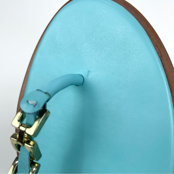 Banana Republic Mariah T-strap Sandal Flat Blue Leather Gold Chain Womens 8 - Picture 10 of 15